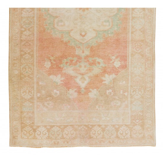 Authentic Vintage Central Anatolian Handmade Rug with Medallion Design, Woolen Floor Covering Authentic Vintage Central Anatolian Handmade Rug with Medallion Design, Woolen Floor Covering