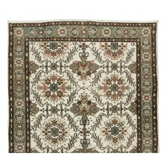 Mid-20th Century Hand Knotted Turkish Wool Rug, Floral Pattern Floor Covering