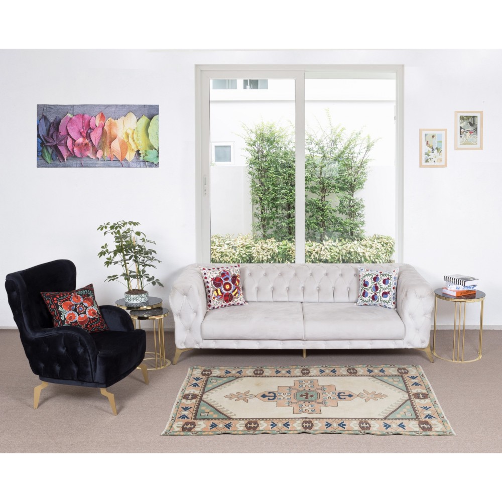 Handmade Accent Rug with Geometric Design, Turkish Carpet, 100% Wool