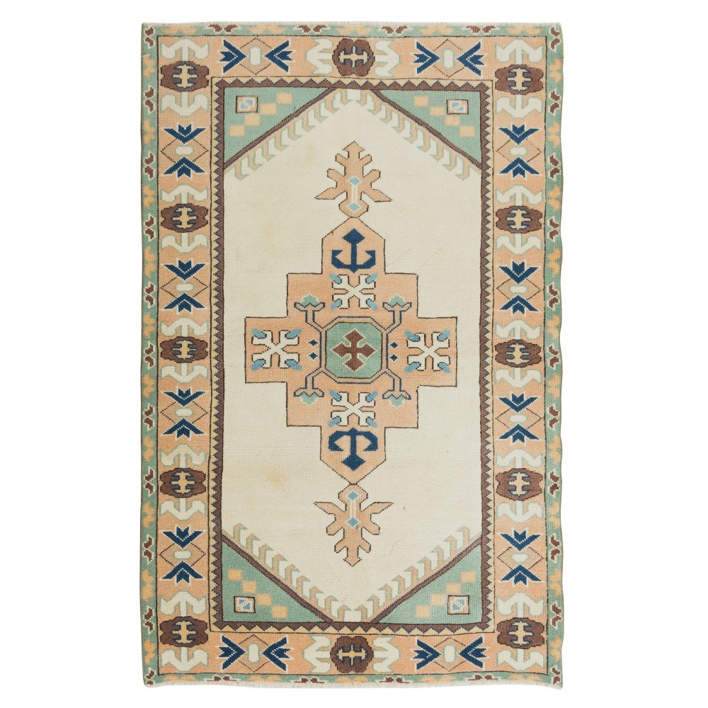 Handmade Accent Rug with Geometric Design, Turkish Carpet, 100% Wool