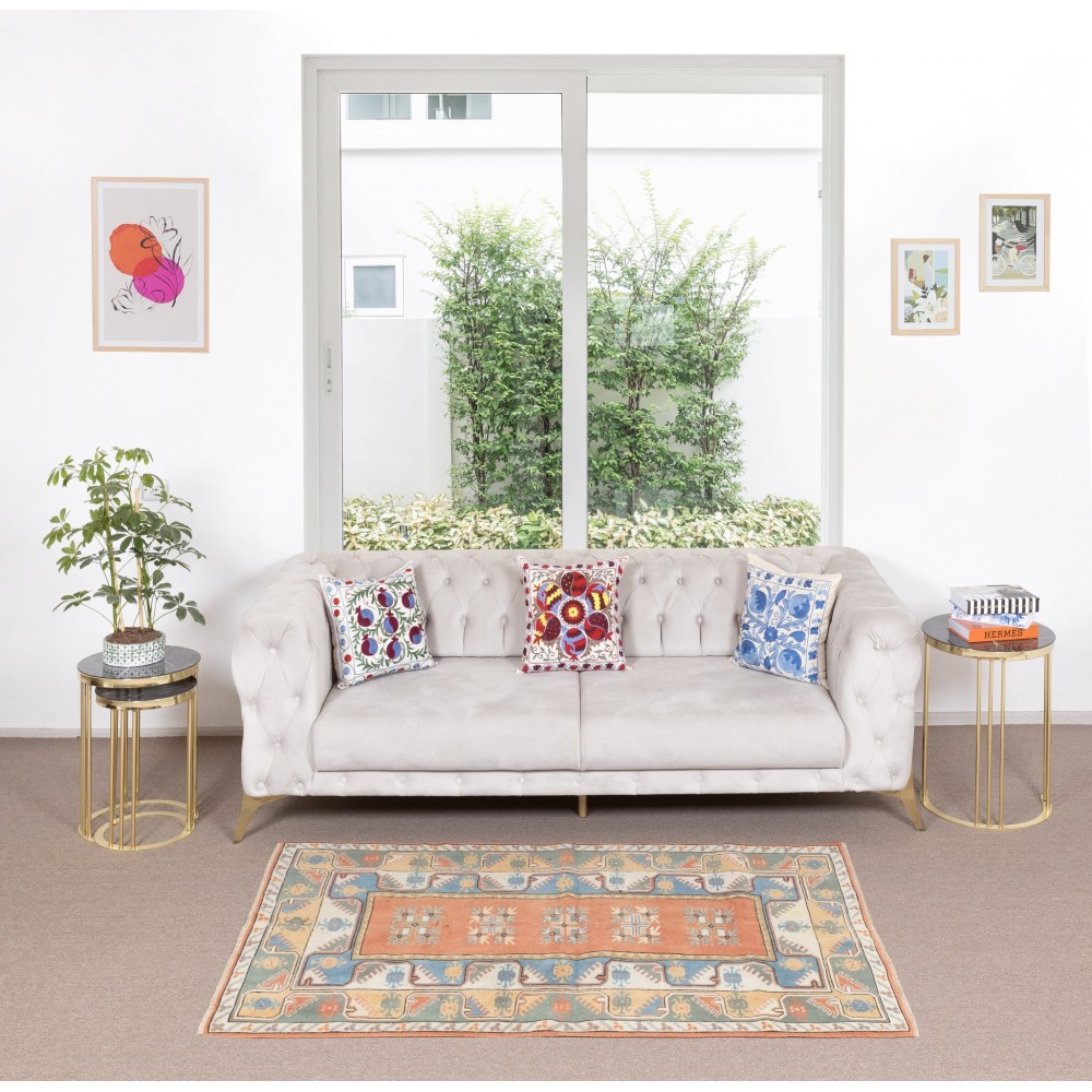 Hand Knotted Geometric Rug from Milas / Turkey, 100% Wool