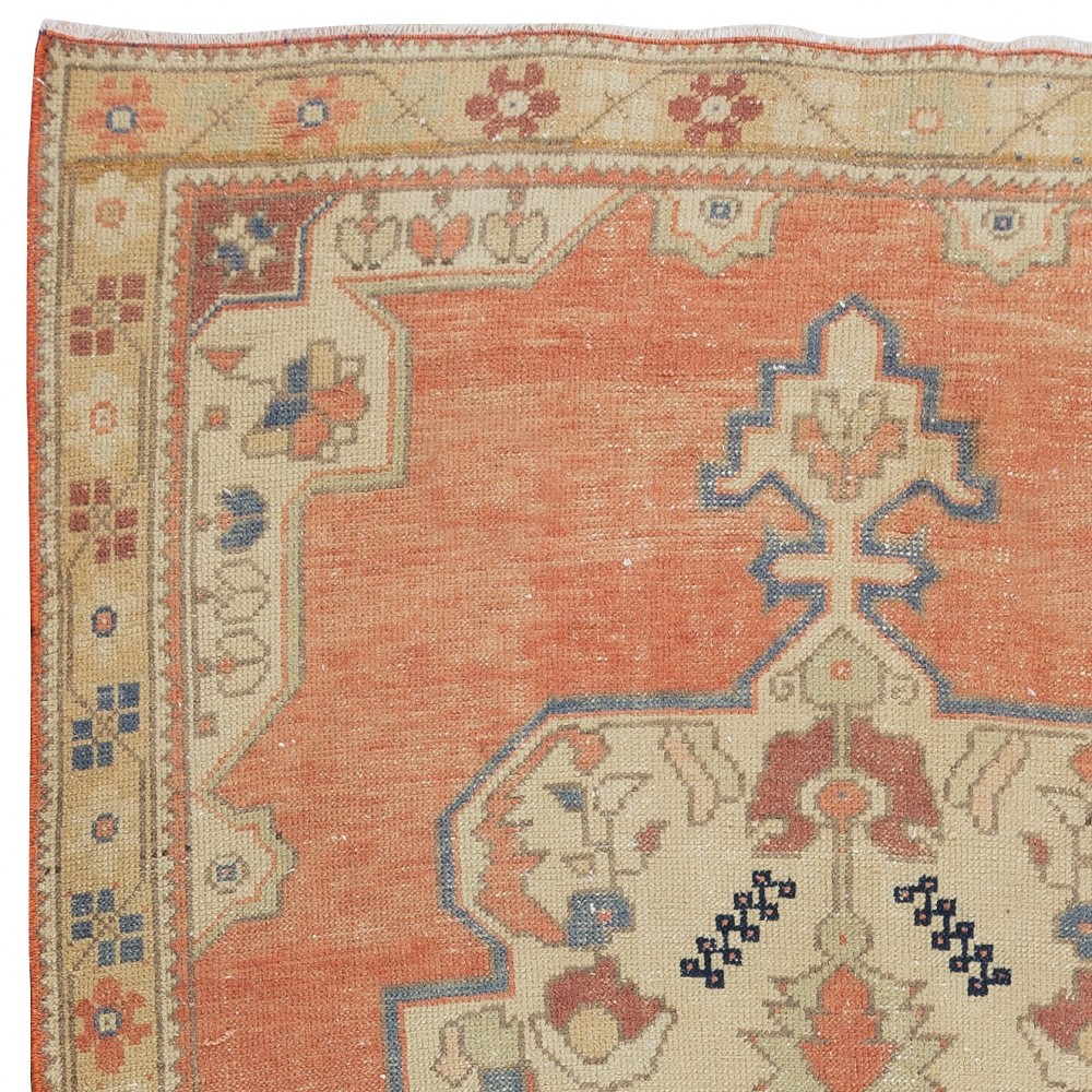 Hand Knotted Vintage Turkish Rug in Red, Blue & Beige Colors with Medallion Design Hand Knotted Vintage Turkish Rug in Red, Blue & Beige Colors with Medallion Design