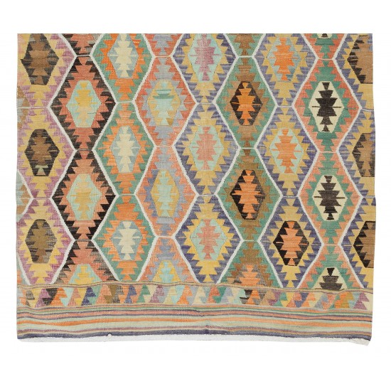 Geometric Vintage Handmade Central Anatolian Wool Kilim Rug, Flat-Weave Carpet Geometric Vintage Handmade Central Anatolian Wool Kilim Rug, Flat-Weave Carpet