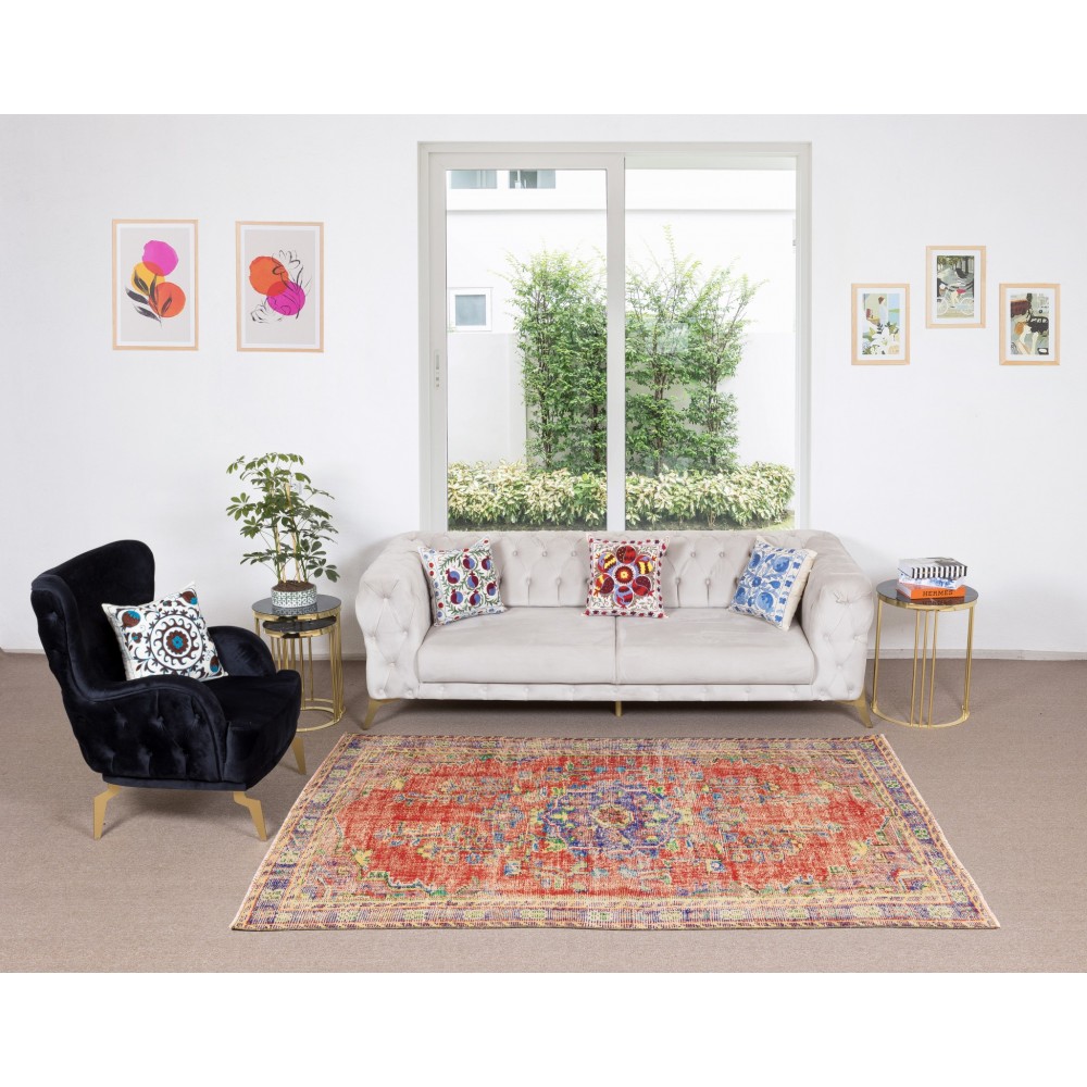 Vintage Hand Knotted Turkish Rug with Medallion Design
