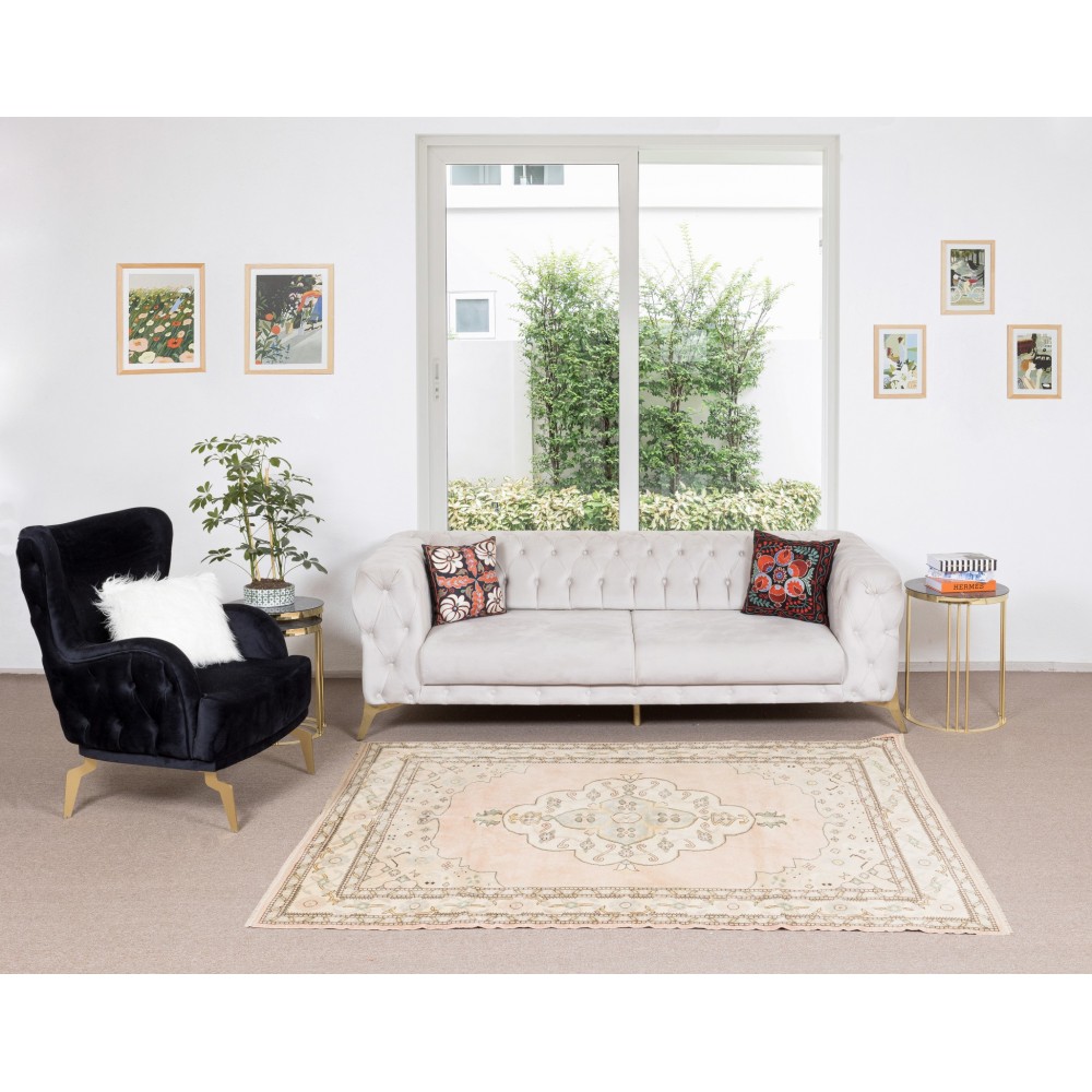 Hand Knotted Turkish Rug with Medallion Design, 100% Wool