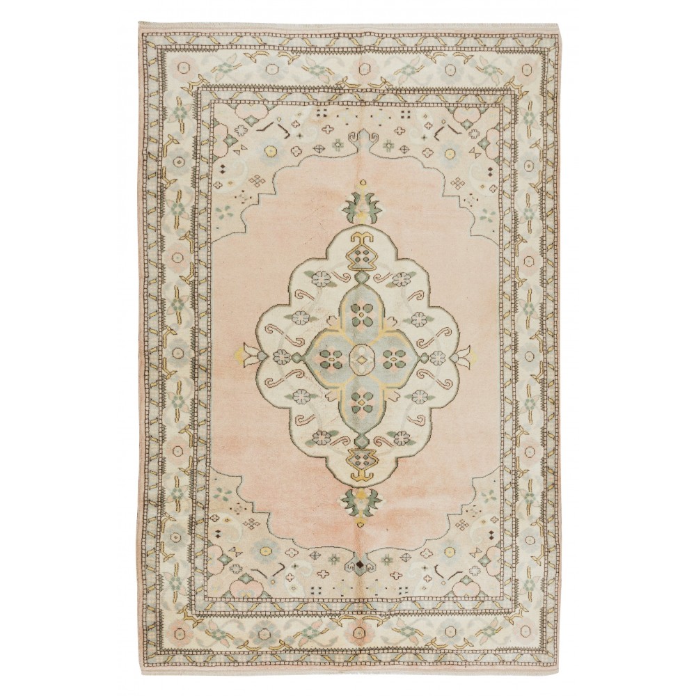 Hand Knotted Turkish Rug with Medallion Design, 100% Wool