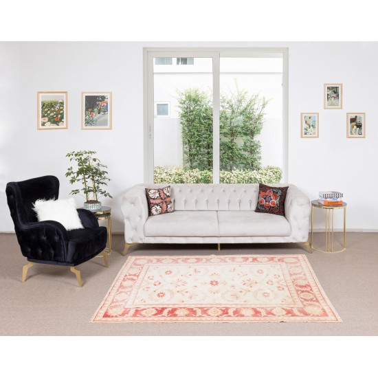 Handmade Vintage Floral Pattern Turkish Wool Area Rug, Ideal for Home and Office Decor Handmade Vintage Floral Pattern Turkish Wool Area Rug, Ideal for Home and Office Decor