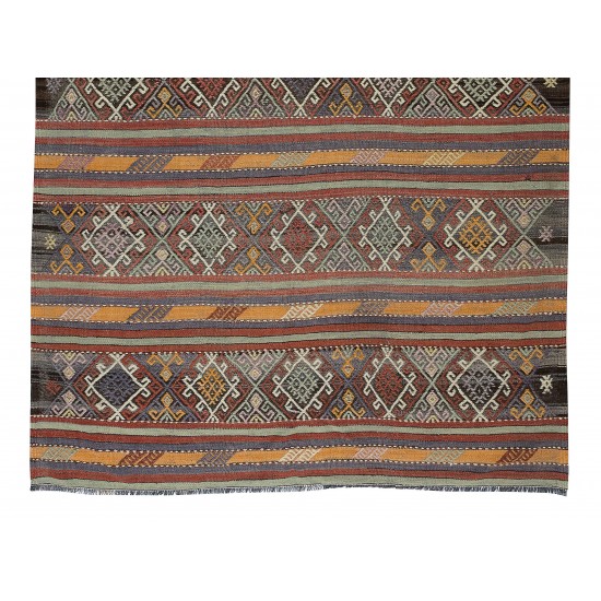 Flat-Weave Vintage Turkish Wool Kilim Rug, Hand-Woven Floor Covering