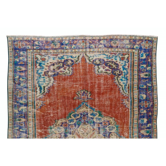 Central Anatolian Medallion Design Rug, Circa 1960, Vintage Handmade Carpet