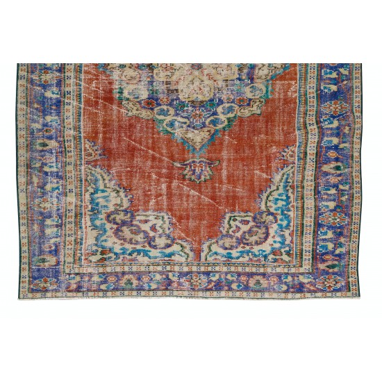 Central Anatolian Medallion Design Rug, Circa 1960, Vintage Handmade Carpet