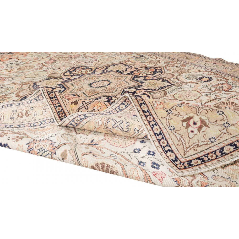 Handmade Turkish Area Rug with Medallion Design, 100% Wool
