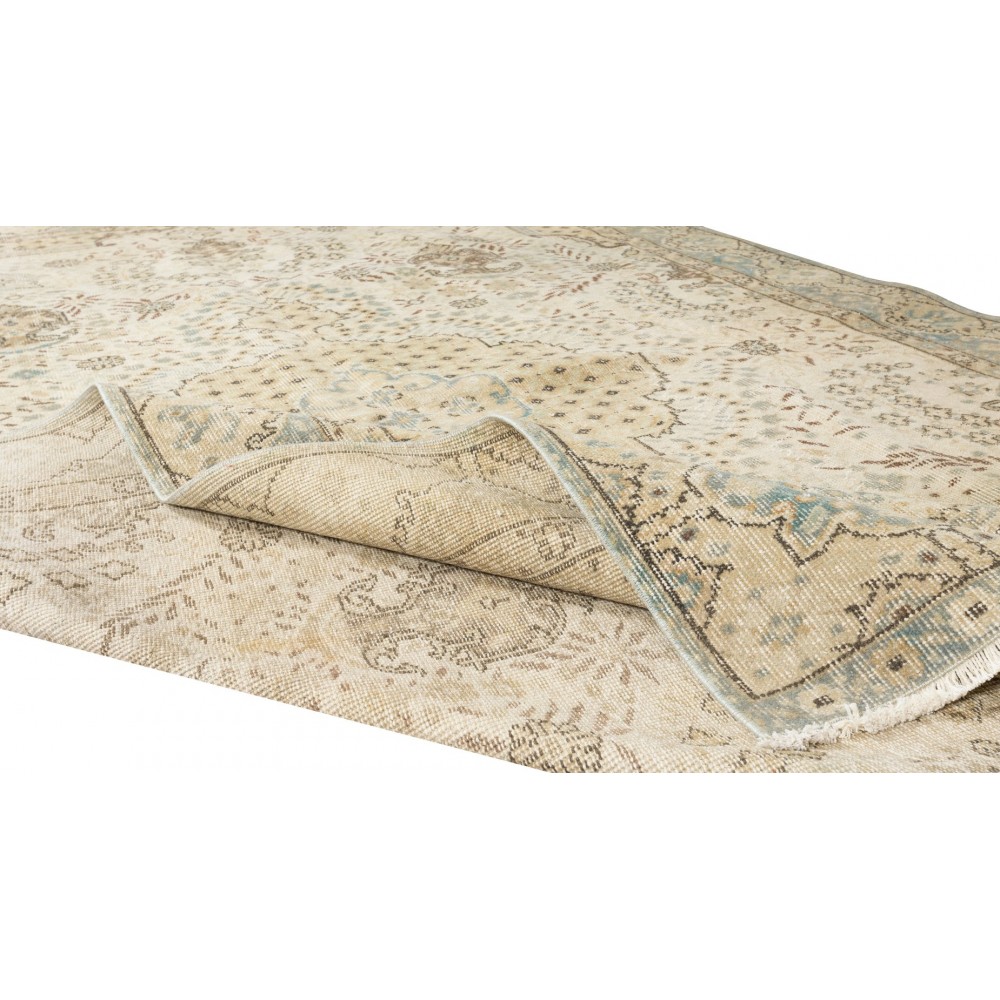 Vintage Handmade Turkish Wool Area Rug with Medallion Design, Great for Home & Office Decor