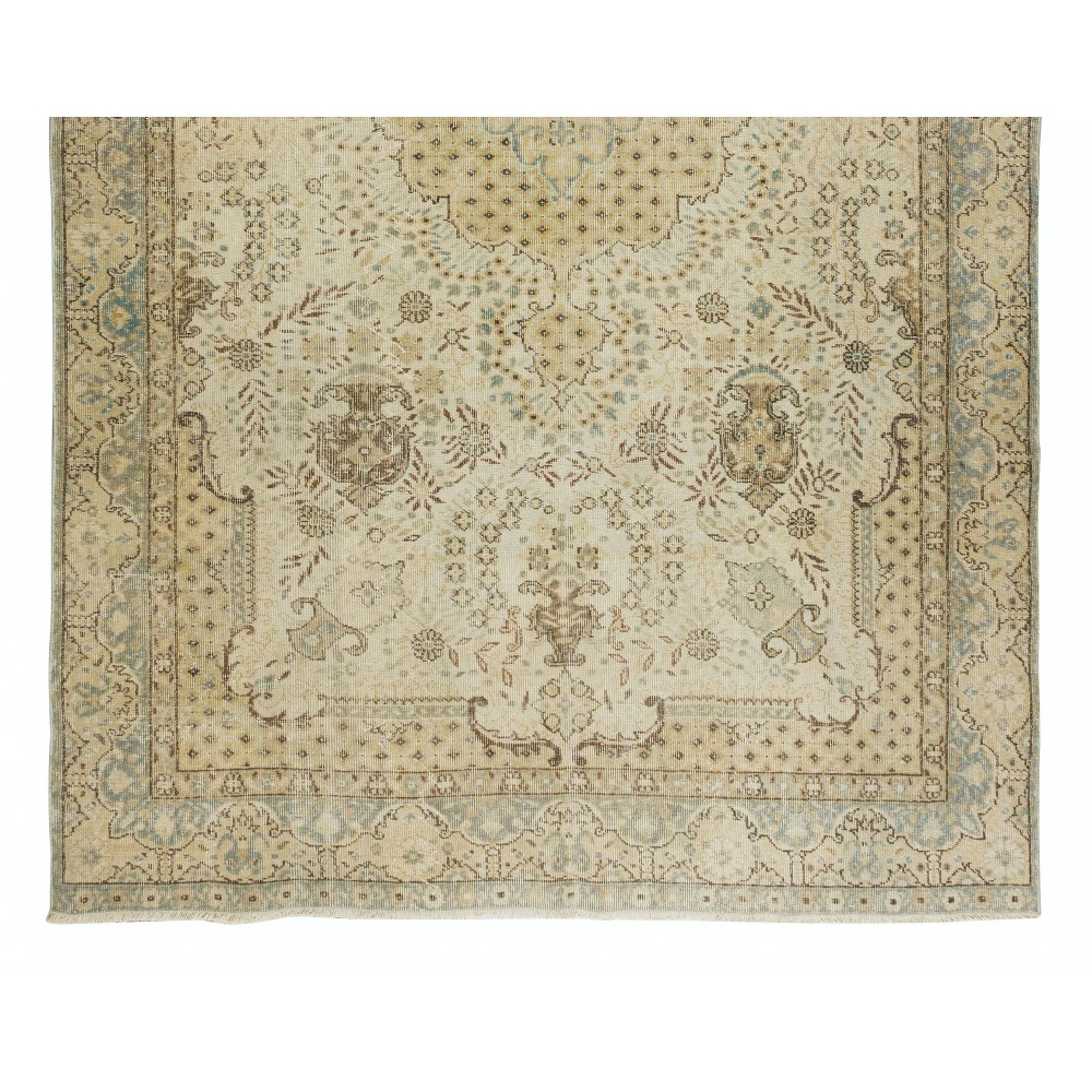 Vintage Handmade Turkish Wool Area Rug with Medallion Design, Great for Home & Office Decor