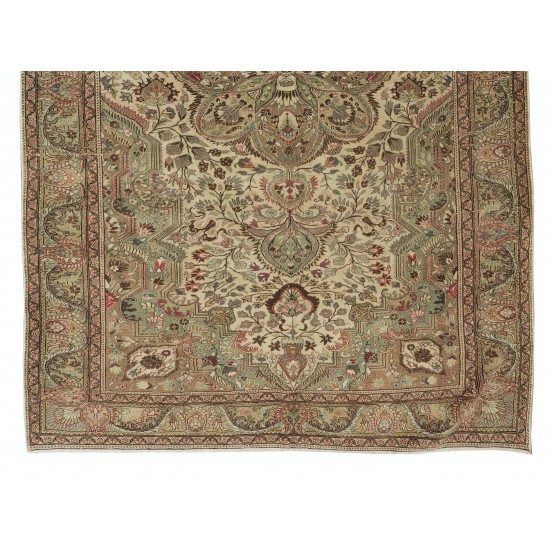 Hand Knotted Vintage Central Anatolian Rug, Medallion Design, Wool Pile