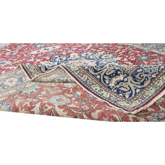Hand-Made Turkish Rug with Medallion Design, One of a Kind Vintage Traditional Carpet Hand-Made Turkish Rug with Medallion Design, One of a Kind Vintage Traditional Carpet