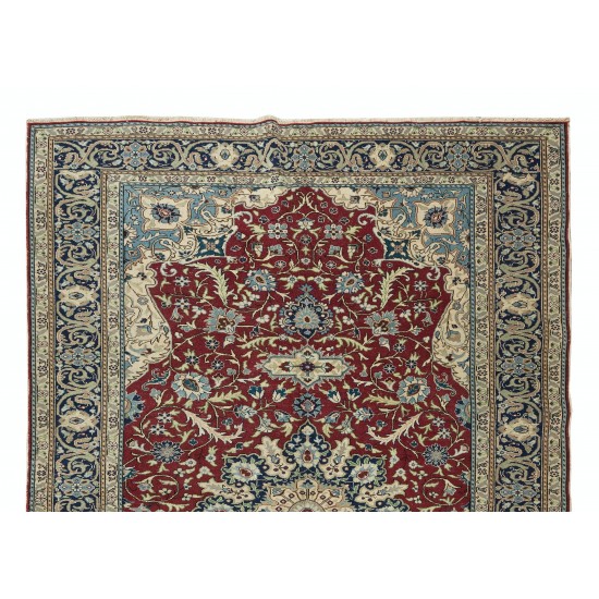 Hand-Made Turkish Rug with Medallion Design, One of a Kind Vintage Traditional Carpet Hand-Made Turkish Rug with Medallion Design, One of a Kind Vintage Traditional Carpet