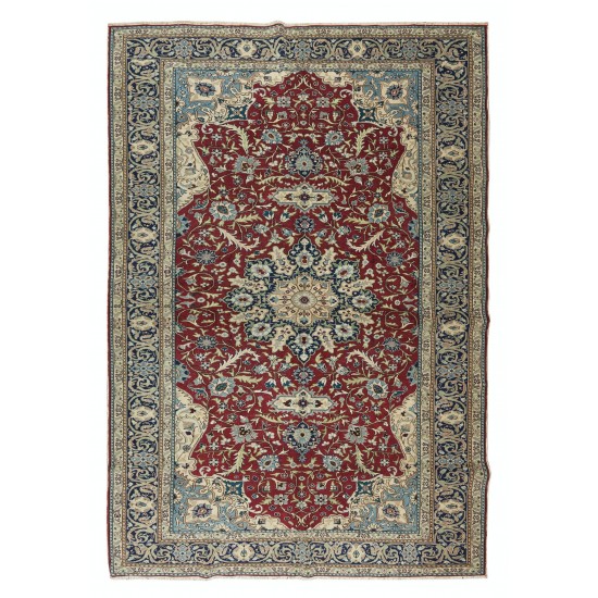 Hand-Made Turkish Rug with Medallion Design, One of a Kind Vintage Traditional Carpet Hand-Made Turkish Rug with Medallion Design, One of a Kind Vintage Traditional Carpet