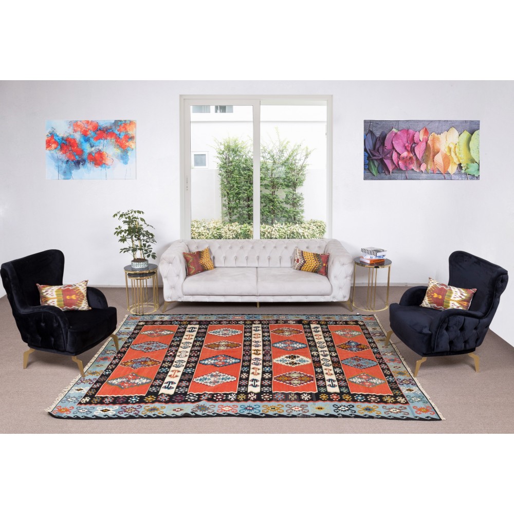 Vintage Geometric Pattern Hand-Woven Turkish Kilim Rug Made of Wool, Flat-Weave Floor Covering