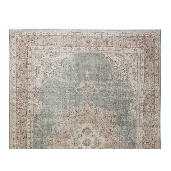 Hand-Made Turkish Area Rug with Medallion Design, Woolen Floor Covering