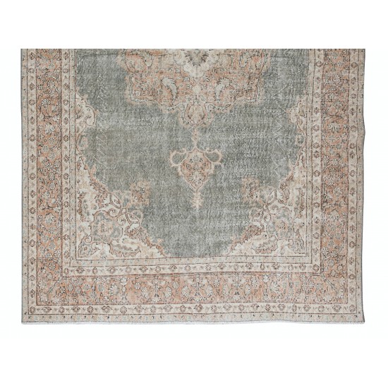 Hand-Made Turkish Area Rug with Medallion Design, Woolen Floor Covering