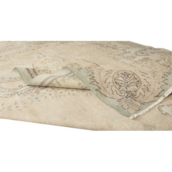 Antique Washed Turkish Oushak Rug with Medallion Design, One-of-a-Kind Wool Carpet for Living Room Decor Antique Washed Turkish Oushak Rug with Medallion Design, One-of-a-Kind Wool Carpet for Living Room Decor