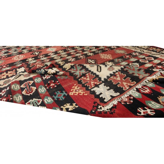 Vintage Authentic Hand-Woven Turkish Kilim Rug Made of Wool, Flat-Weave Floor Covering
