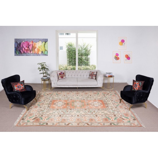 Hand Knotted Vintage Large Wool Rug from Turkey / Milas, 100% Wool, Unique Carpet Hand Knotted Vintage Large Wool Rug from Turkey / Milas, 100% Wool, Unique Carpet