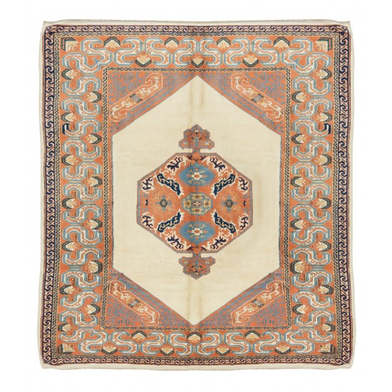 One-of-a-Kind Turkish Rug, Traditional 20th-Century Handmade Carpet