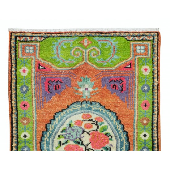 Handmade Mid-Century Central Anatolian Accent Rug with Floral Design, Circa 1960 Handmade Mid-Century Central Anatolian Accent Rug with Floral Design, Circa 1960
