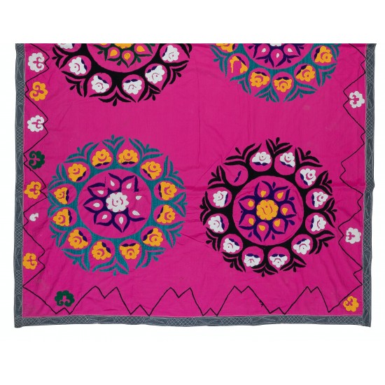 Central Asian Suzani Textile Wall Hanging, Decorative Bedspread, Vintage Embroidered Tapestry Central Asian Suzani Textile Wall Hanging, Decorative Bedspread, Vintage Embroidered Tapestry