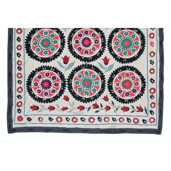 100% Cotton Suzani Bedspread, Hand Embroidered Wall Hanging, Vintage Tapestry 100% Cotton Suzani Bedspread, Hand Embroidered Wall Hanging, Vintage Tapestry
