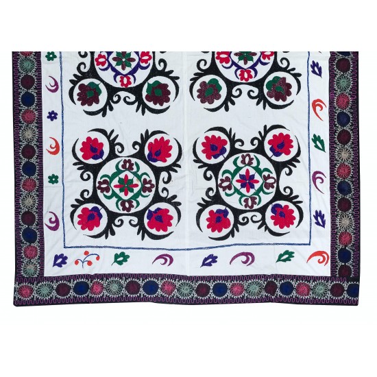 Decorative Suzani Textile Throw Made of Cotton, Hand Embroidered Wall Hanging, Vintage Tapestry Decorative Suzani Textile Throw Made of Cotton, Hand Embroidered Wall Hanging, Vintage Tapestry