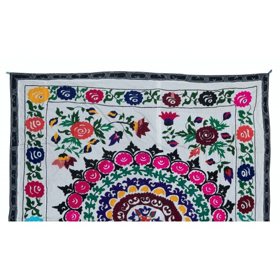 Handmade Vintage Suzani Fabric Cotton Bedspread from Uzbekistan, Decorative Wall Hanging Handmade Vintage Suzani Fabric Cotton Bedspread from Uzbekistan, Decorative Wall Hanging