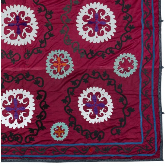 Vintage Square Suzani Fabric Wall Hanging, Uzbek Tapestry in Maroon Red, Embroidered Cotton Bed Cover Vintage Square Suzani Fabric Wall Hanging, Uzbek Tapestry in Maroon Red, Embroidered Cotton Bed Cover