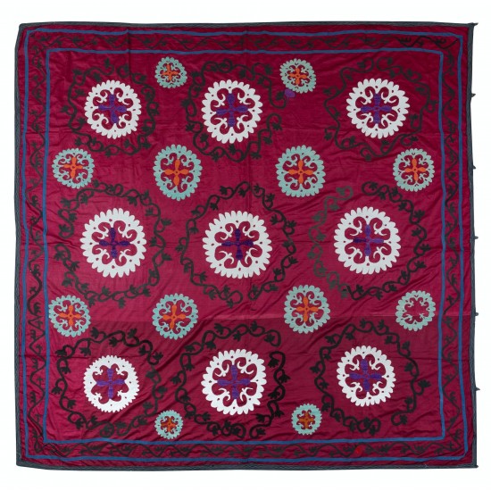 Vintage Square Suzani Fabric Wall Hanging, Uzbek Tapestry in Maroon Red, Embroidered Cotton Bed Cover Vintage Square Suzani Fabric Wall Hanging, Uzbek Tapestry in Maroon Red, Embroidered Cotton Bed Cover
