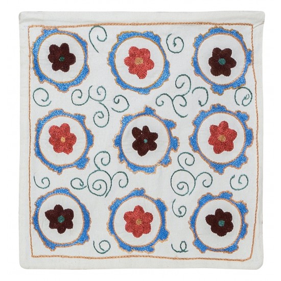 Daisy Patterned Handmade Suzani Textile Embroidered New Cushion Cover, Central Asian Silk Lace Pillow Daisy Patterned Handmade Suzani Textile Embroidered New Cushion Cover, Central Asian Silk Lace Pillow