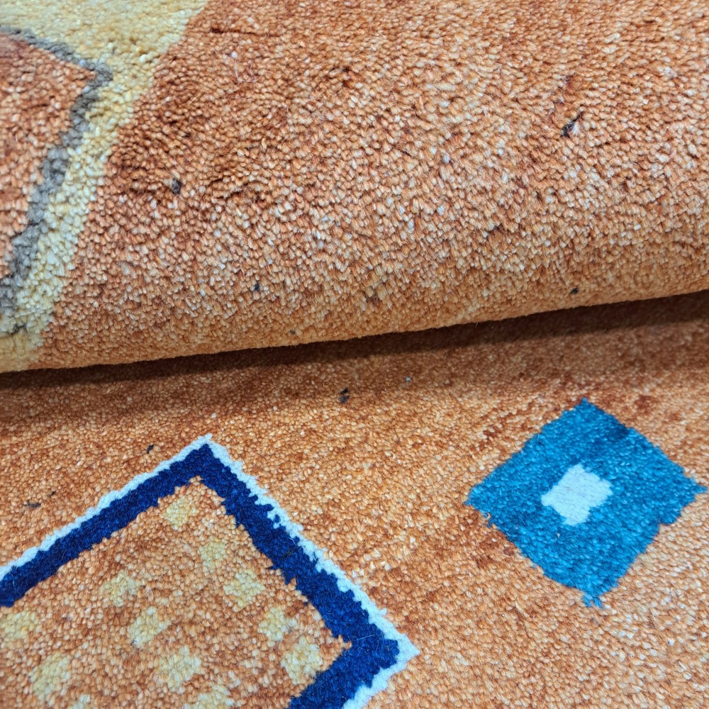 New Hand-Knotted Rug. 100% Wool. Modern Living Room Carpet. Custom Size Available New Hand-Knotted Rug. 100% Wool. Modern Living Room Carpet. Custom Size Available