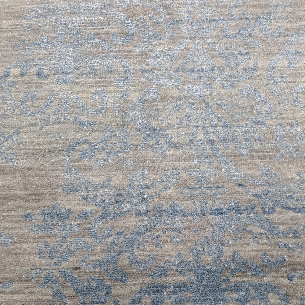 Luxury Hand-Knotted Silk Rug. 100% Pure Silk Modern Design Carpet. Custom Options Available