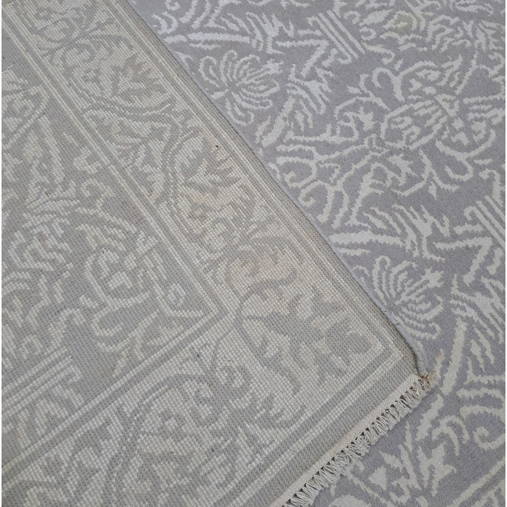 New Hand-Knotted Silk Rug. Contemporary Living Room Carpet. Custom Size Available New Hand-Knotted Silk Rug. Contemporary Living Room Carpet. Custom Size Available