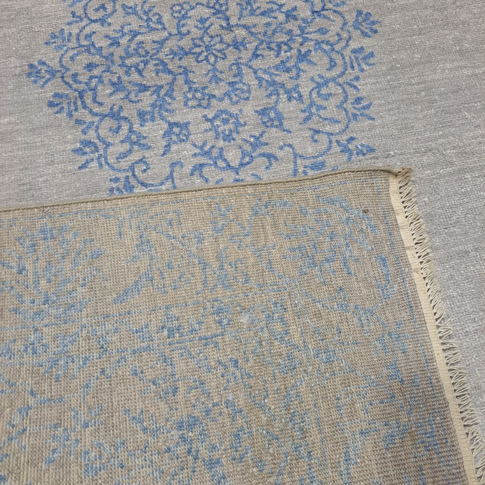 Hand-knotted Area Rug for Modern Living Room. 100% Silk. Contemporary Handmade Carpet Hand-knotted Area Rug for Modern Living Room. 100% Silk. Contemporary Handmade Carpet