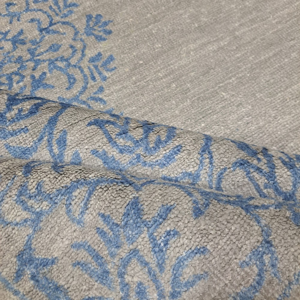 Hand-knotted Area Rug for Modern Living Room. 100% Silk. Contemporary Handmade Carpet Hand-knotted Area Rug for Modern Living Room. 100% Silk. Contemporary Handmade Carpet