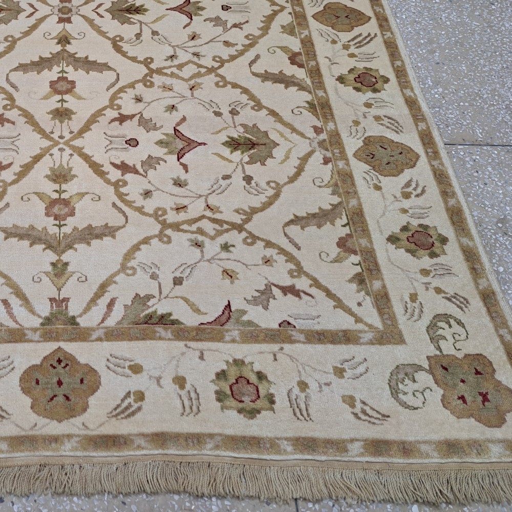 New Hand-Knotted Rug. 100% Wool. Modern Living Room Carpet. Custom Size Available New Hand-Knotted Rug. 100% Wool. Modern Living Room Carpet. Custom Size Available