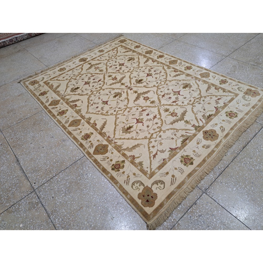 New Hand-Knotted Rug. 100% Wool. Modern Living Room Carpet. Custom Size Available New Hand-Knotted Rug. 100% Wool. Modern Living Room Carpet. Custom Size Available
