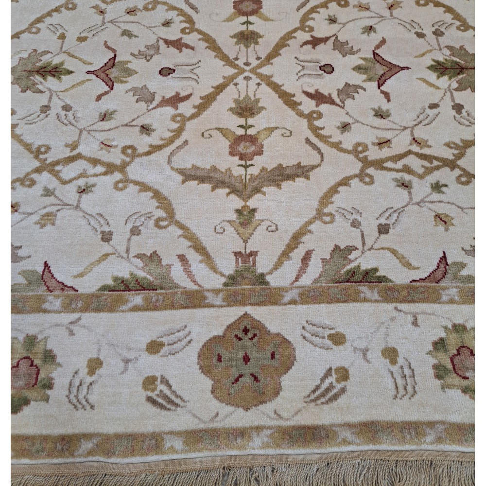 New Hand-Knotted Rug. 100% Wool. Modern Living Room Carpet. Custom Size Available New Hand-Knotted Rug. 100% Wool. Modern Living Room Carpet. Custom Size Available