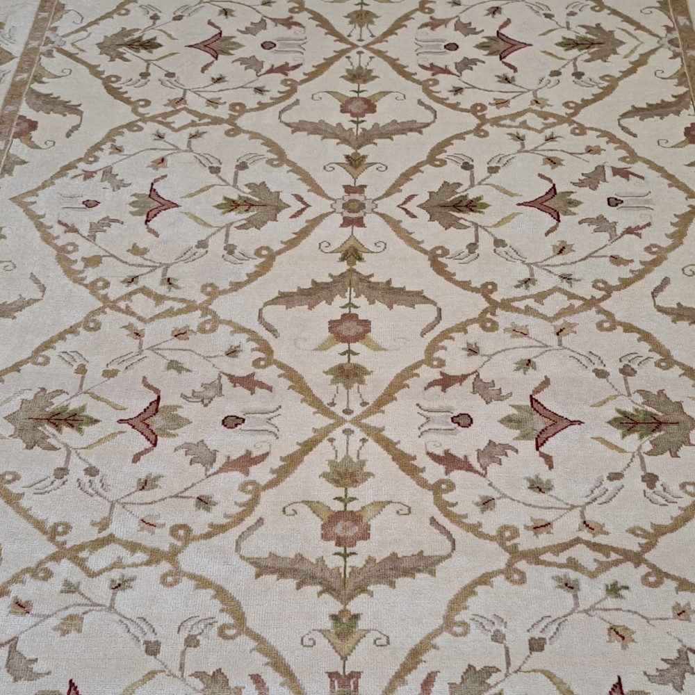 New Hand-Knotted Rug. 100% Wool. Modern Living Room Carpet. Custom Size Available New Hand-Knotted Rug. 100% Wool. Modern Living Room Carpet. Custom Size Available