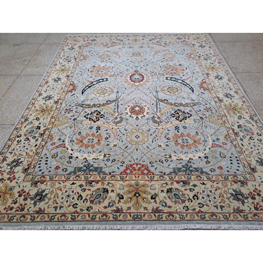 Handknotted Heriz Design Wool Rug. Handmade Antique Style Area Rug. Living Room Decor Handknotted Heriz Design Wool Rug. Handmade Antique Style Area Rug. Living Room Decor