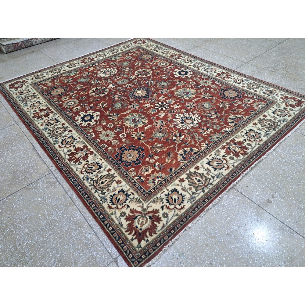 Brand-New Hand-knotted Rug with Antique Heriz Design. 100% Wool Brand-New Hand-knotted Rug with Antique Heriz Design. 100% Wool