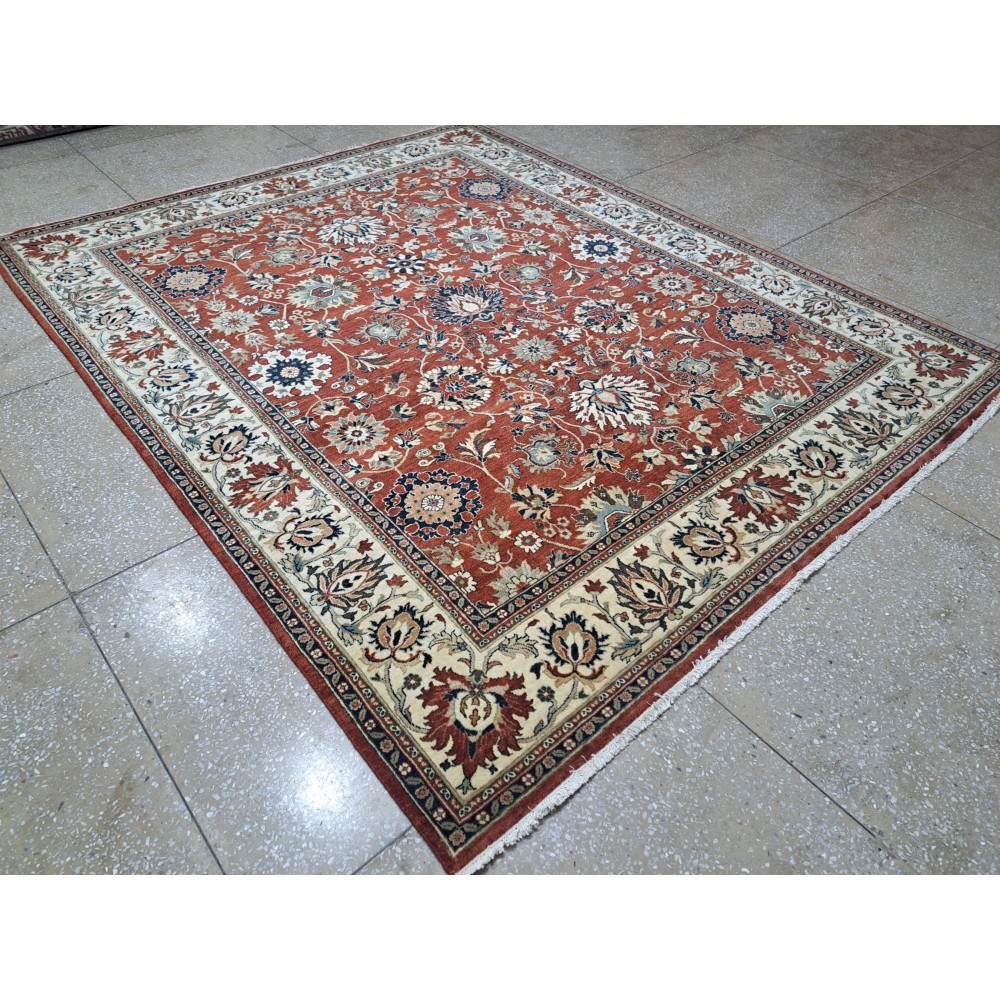 Brand-New Hand-knotted Rug with Antique Heriz Design. 100% Wool Brand-New Hand-knotted Rug with Antique Heriz Design. 100% Wool