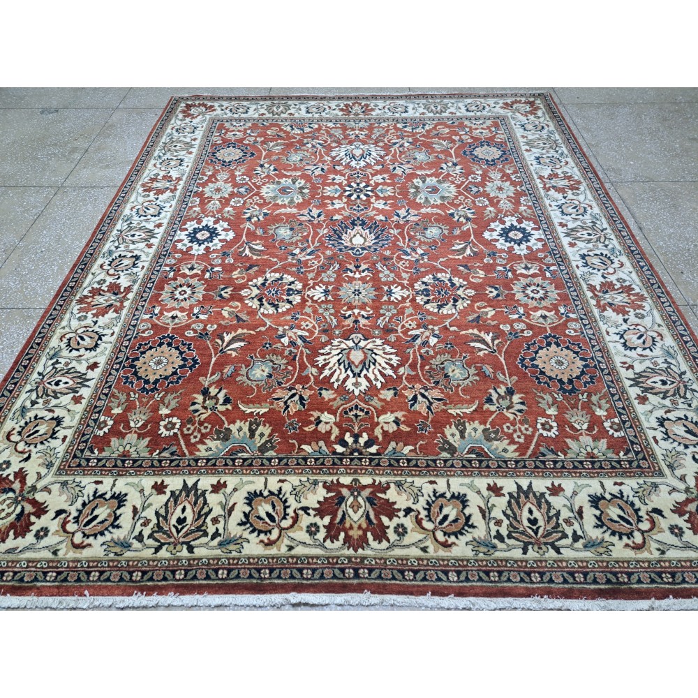 Brand-New Hand-knotted Rug with Antique Heriz Design. 100% Wool Brand-New Hand-knotted Rug with Antique Heriz Design. 100% Wool