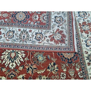 Brand-New Hand-knotted Rug with Antique Heriz Design. 100% Wool